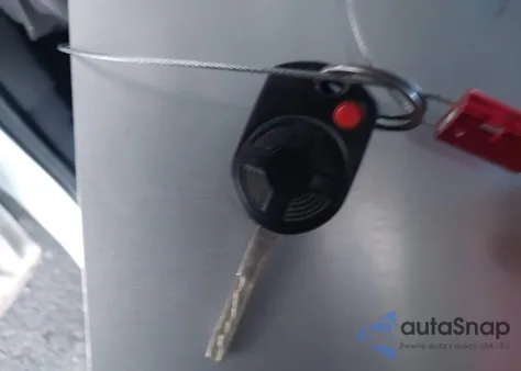 2013 Ford Escape S z USA, uszkodzony, nr VIN 1FMCU0F74DUB64352